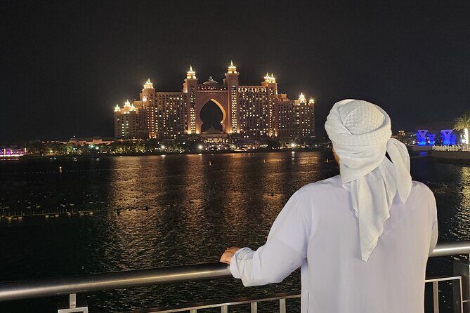 Dubai after Dark City Highlights with Dinner, Guide and Transfer - What to Expect During Your Dubai After Dark Tour