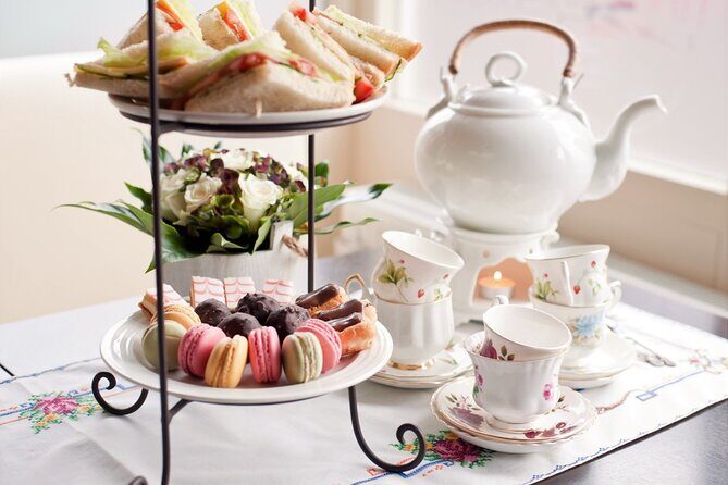 Dubai Afternoon High Tea in the Iconic Burj Al Arab with Transfer - FAQ