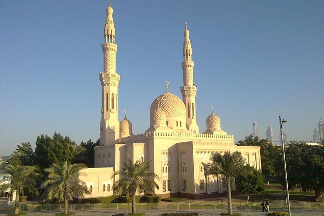 Dubai City Tour with Evening Desert Safari and BBQ Dinner-Combo - FAQs