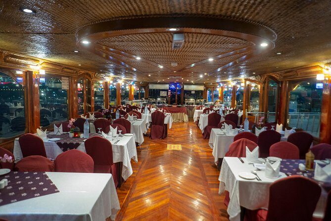 Dubai Creek Dhow cruise Dinner with transfers - Food and Beverage: A Basic But Satisfying Meal