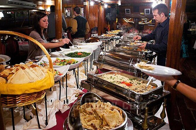 Dubai Creek Dhow Dinner Cruise - Who Should Consider This Tour?
