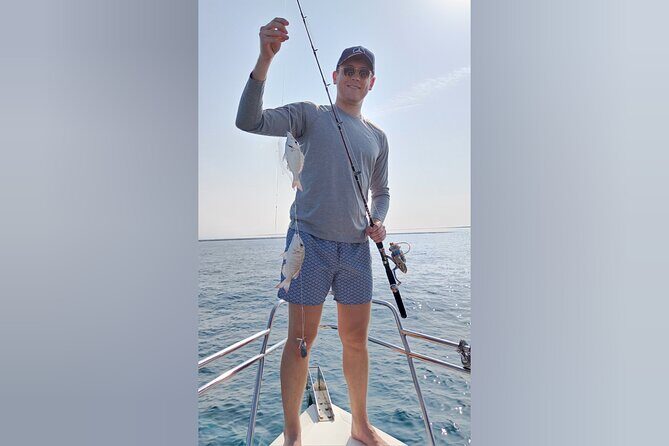 Dubai Deep Sea Fishing 4 hours + BBQ of Catch - Key Points