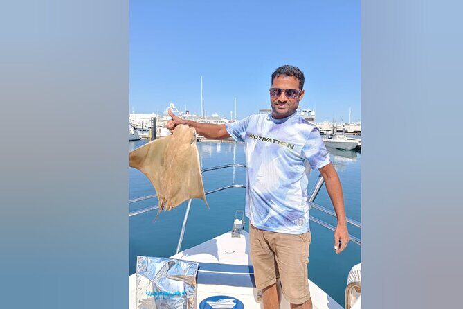 Dubai Deep Sea Fishing 4 hours + BBQ of Catch - FAQs