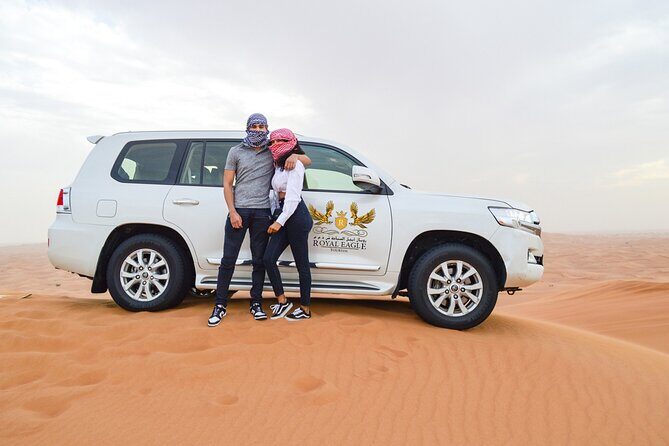 Dubai Desert Safari Tour with 4x4 Dinner and Inclusions - Key Points