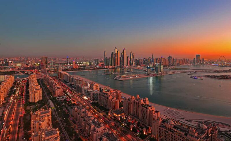 Dubai: Dinner at The View the Palm Observatory - Who Should Consider This Experience?