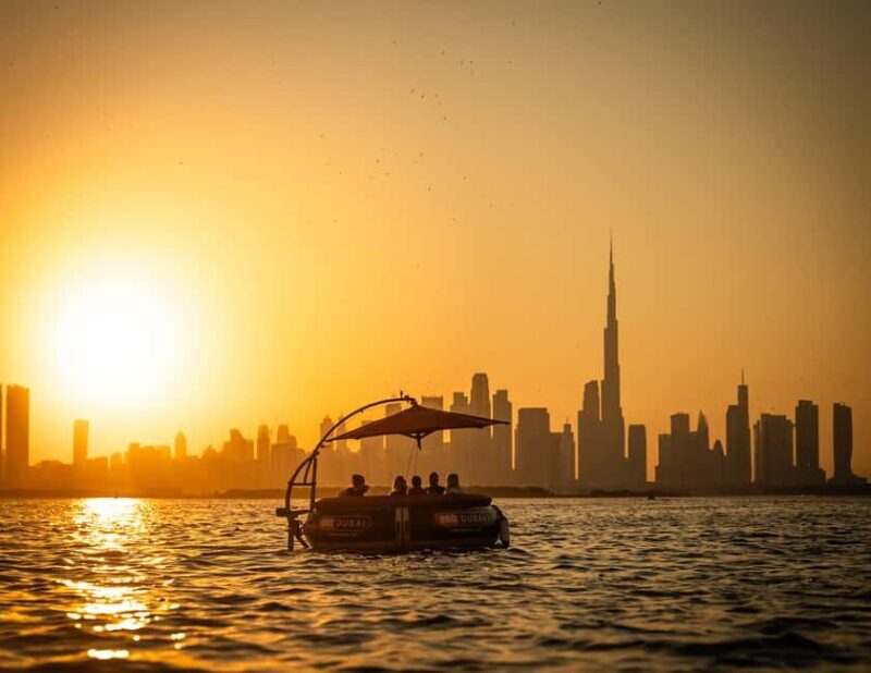 Dubai: Donut Boat Ride with Drinks - FAQs