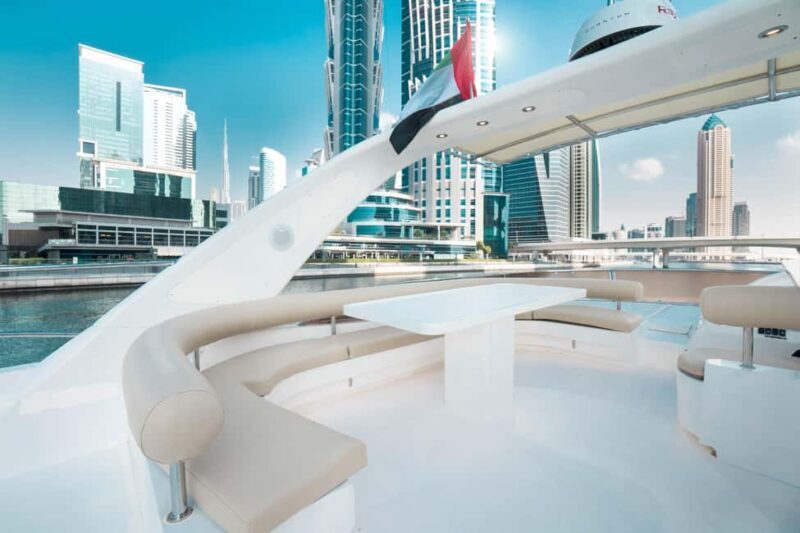 Dubai: Dubai Marina, Atlantis, and Burj Al Arab Yacht Tour - Practical Details and Tips