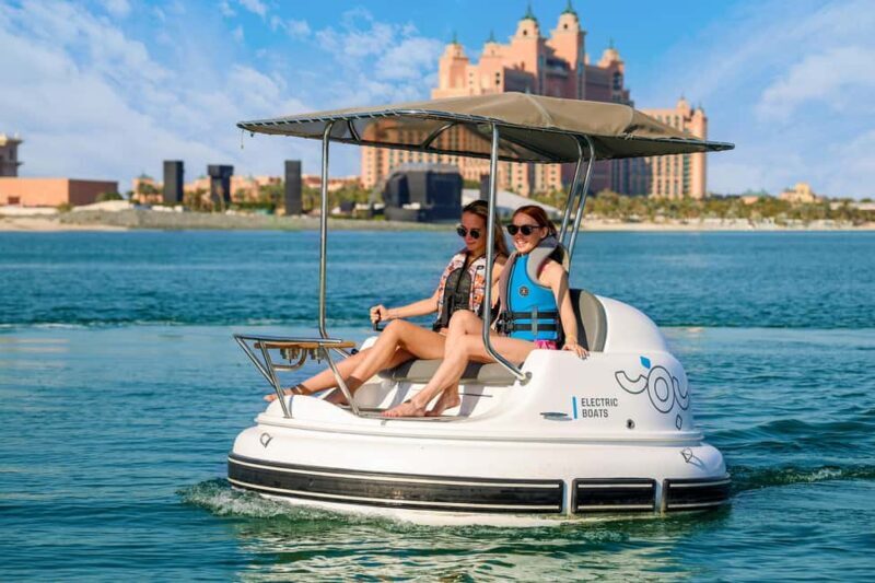 Dubai: Electric Self-Drive Boat Ride in the Palm Jumeirah - Key Points
