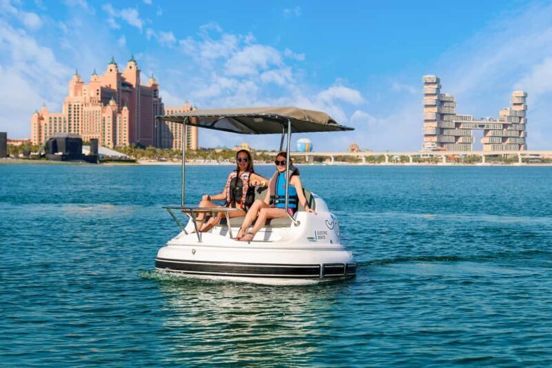 Dubai: Electric Self-Drive Boat Ride in the Palm Jumeirah - What You Can Expect