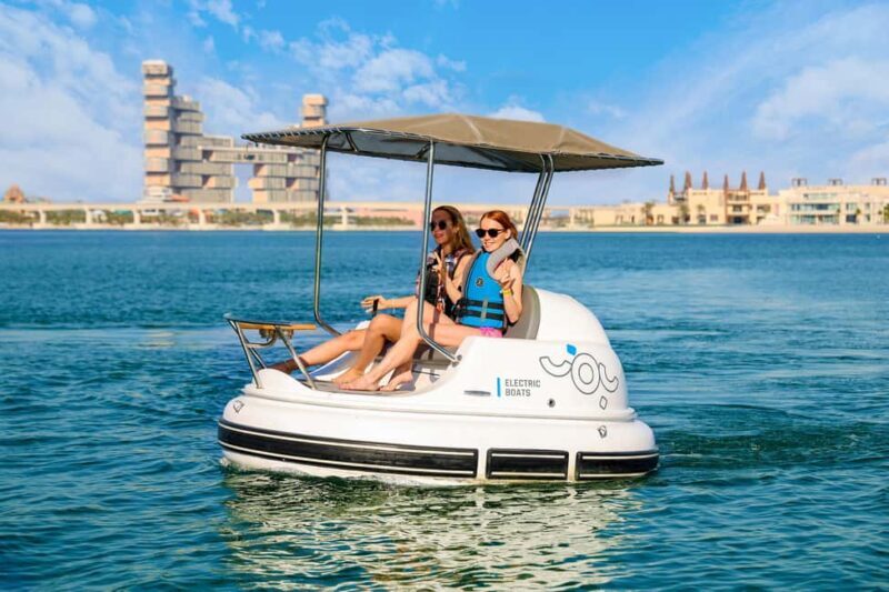 Dubai: Electric Self-Drive Boat Ride in the Palm Jumeirah - Who Should Book This?