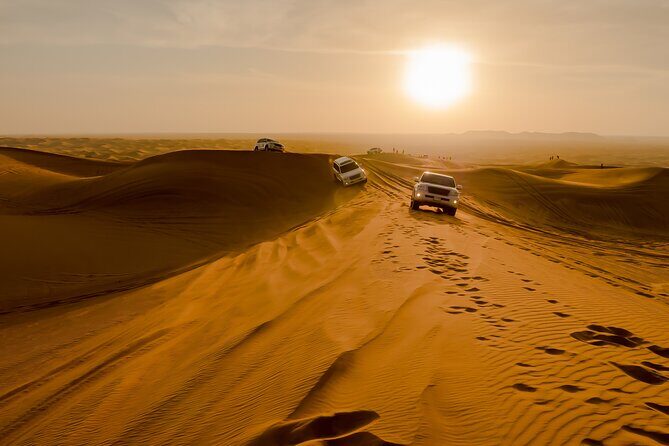 Dubai Exclusive Private Evening Desert Safari With BBQ Dinner - Cultural Entertainment and Evening Festivities