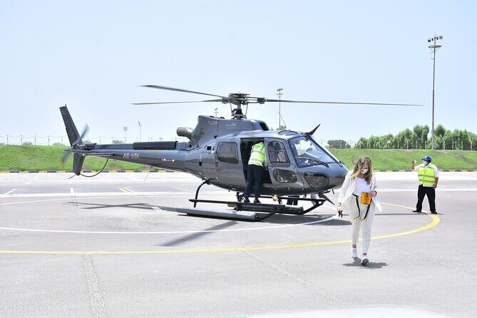 Dubai Helicopter Tour: Experience Dubais Iconic Landmarks - Diving Into the Details: What to Expect