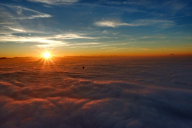 Dubai Hot Air Balloon Ride with Breakfast, Falconry & Camel Ride - Who Should Book This Tour?