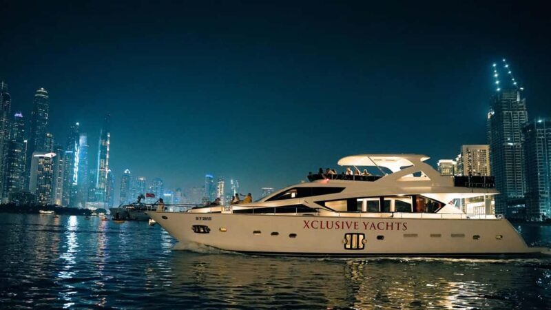 Dubai: Instagrammable Yacht Tour with Drinks & Ain/JBR Views - What the Reviews Say