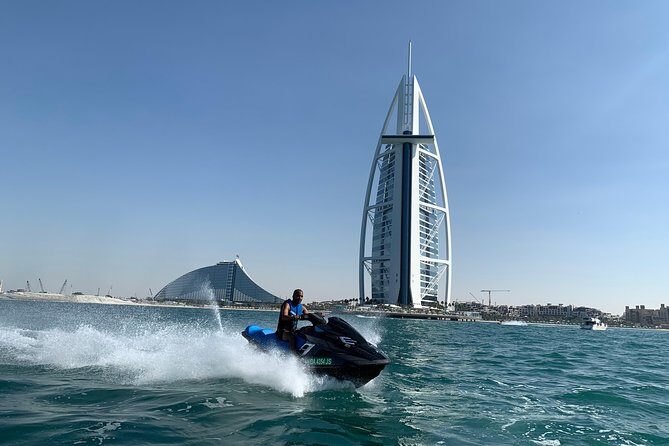 Dubai : Jet Ski Ride to Burj Khalifa & Burj Al Arab with Juice - FAQ