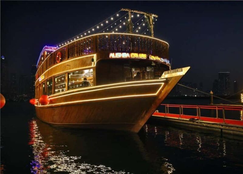 Dubai: Marina Dinner Cruise with Tanoura Dance Show - The Cruise Experience: What to Expect
