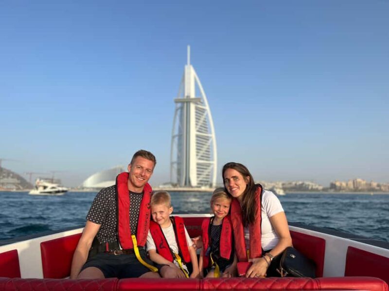 Dubai Marina: The Black Boats 100-Min Private Tour - Key Points