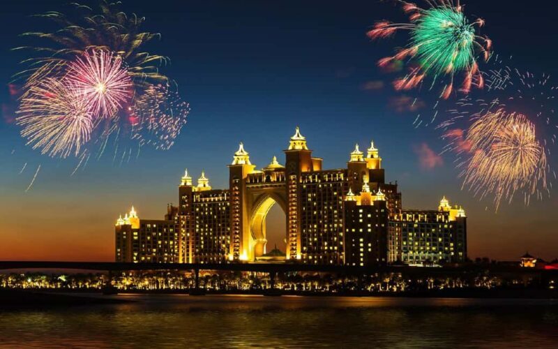 Dubai: New Year Eve Luxury Yacht Fireworks View & BBQ Cruise - The Experience in Detail: From Check-In to Fireworks