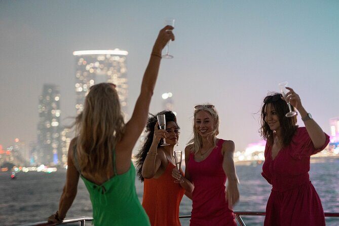 Dubai Night Yacht Party with Canapes and Drinks - The Sum Up
