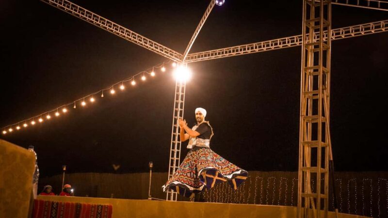 Dubai: Premium Red Dune Safari with Sandboarding & BBQ - Key Points