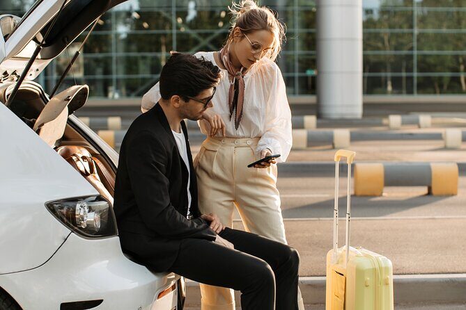 Dubai: Private Airport Transfer to Hotel - Key Points