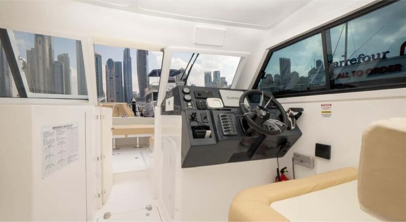 Dubai: Private Yacht Tour 36ft (+1 hr free) offer till Sep15 - Key Points