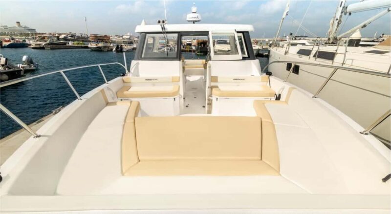 Dubai: Private Yacht Tour 36ft (+1 hr free) offer till Sep15 - The Sum Up
