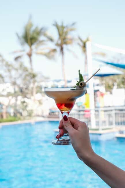 Dubai: Riva Beach Club Golden Hour Beachside - FAQs