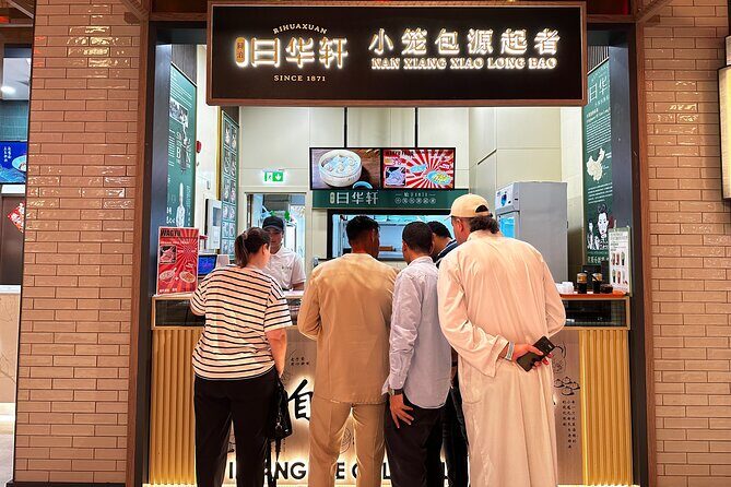 Dubai Secret Food Tours with Access to Burj Khalifa bar - Who Would Love This Tour?