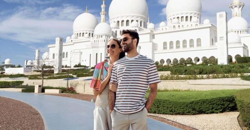 Dubai: Sheikh Zayed Mosque & SeaWorld Entry w/ Transfer - Logistics and Comfort