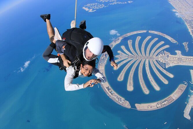 Dubai Skydive Tandem Over The Palm including Transfers - The Experience: What to Expect from Start to Finish