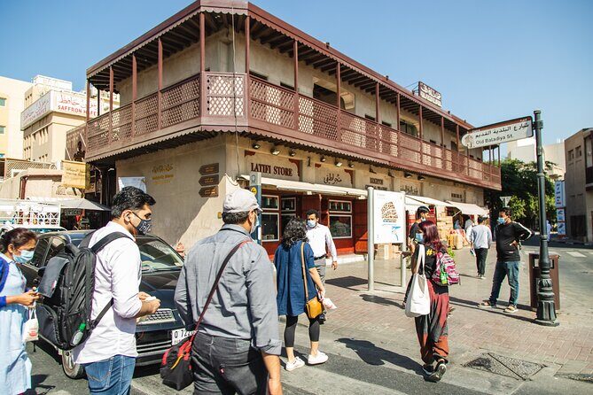 Dubai Souks, Food & Culture Walking Tour - Authentic Experiences That Shine