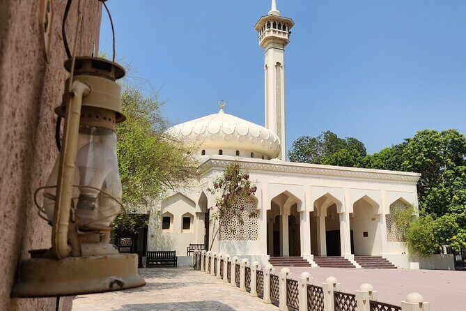 Dubai Souks, Museum Guided Tour with Boat Ride and Food Tastings - What You’ll See and Experience: A Detailed Breakdown