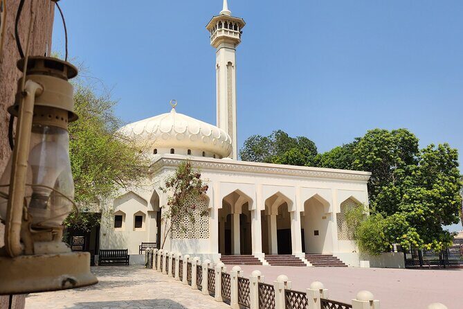 Dubai Souks, Museum, Street Food Walking Tour with Hotel Transfer - Discovering Dubai’s Historic Core