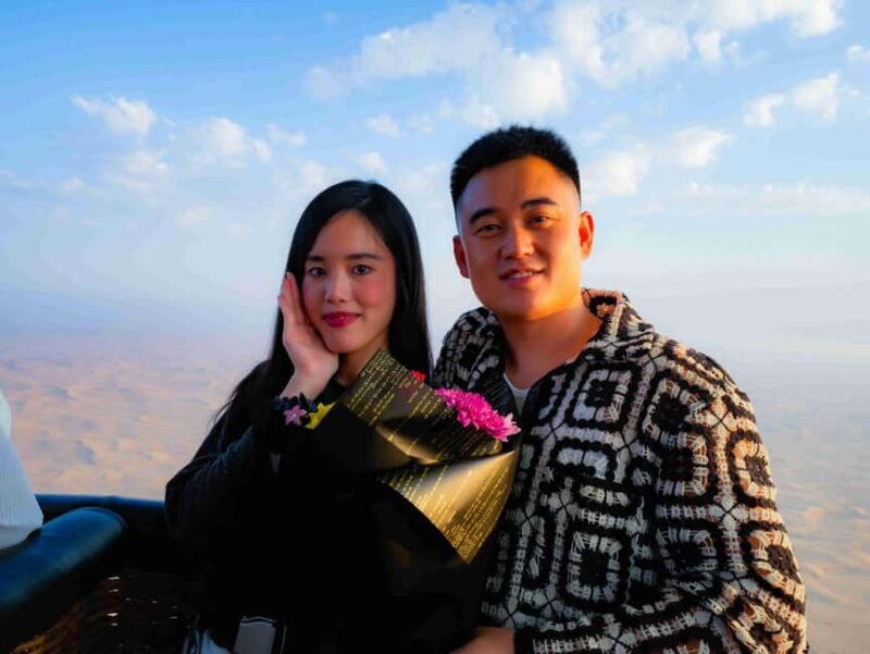 Dubai: Sunrise Hot Air Balloon Flight, Breakfast, Camel Ride - Key Points