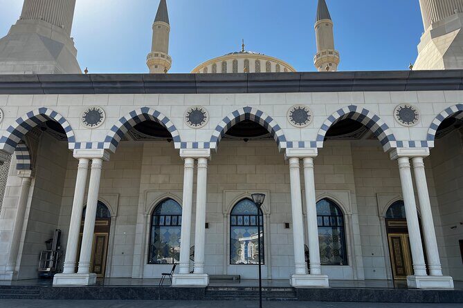 Dubai Top Attractions, Blue Mosque, Local Markets with Abra ride - A Closer Look at the Dubai Highlights Tour