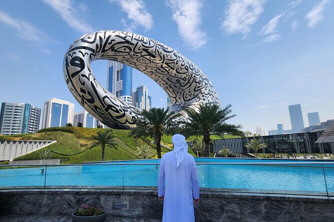 Dubai Top Ten Must-see Sights with Burj Khalifa and Transfers - What Do the Reviews Say?
