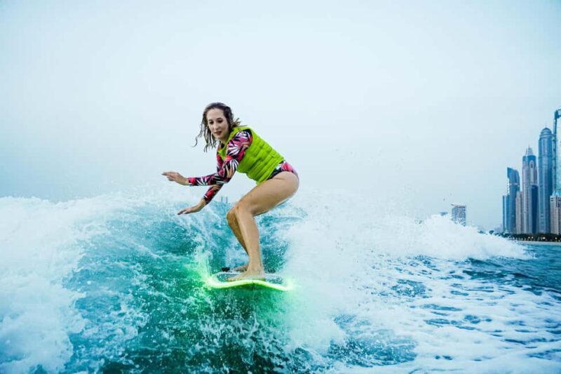 Dubai wakesurfing & wakeboarding: Snacks & drinks included! - FAQ