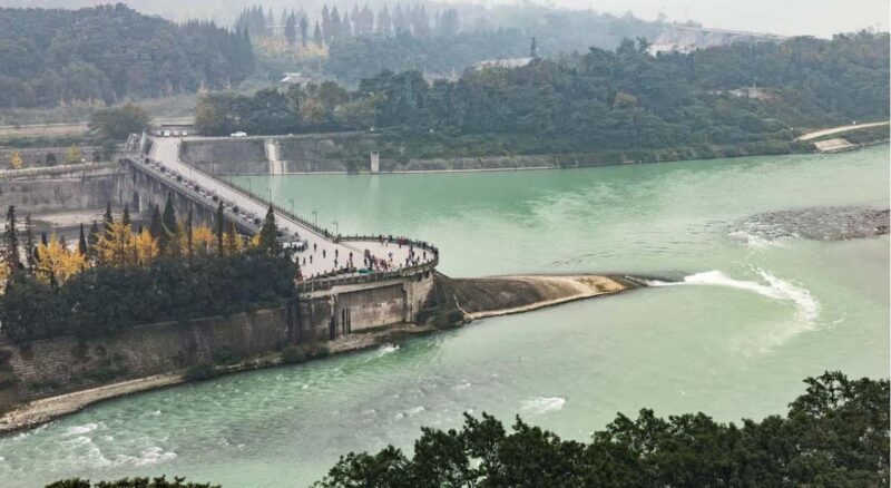 Dujiangyan Half Day Tour and Blue Tears Night View - A Practical Look at the Tour Experience