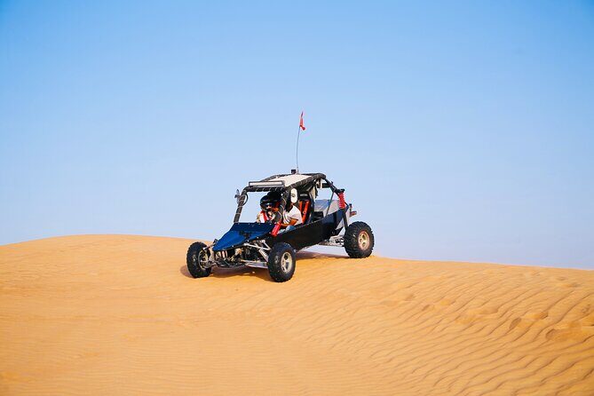 Dune Raiders - Visiting a Camel Farm