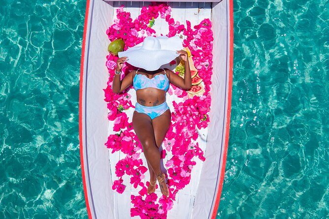 Dushi Boat Drone Photoshoot | Free Champagne | Fruits and Flowers - The Itinerary and Experience Breakdown