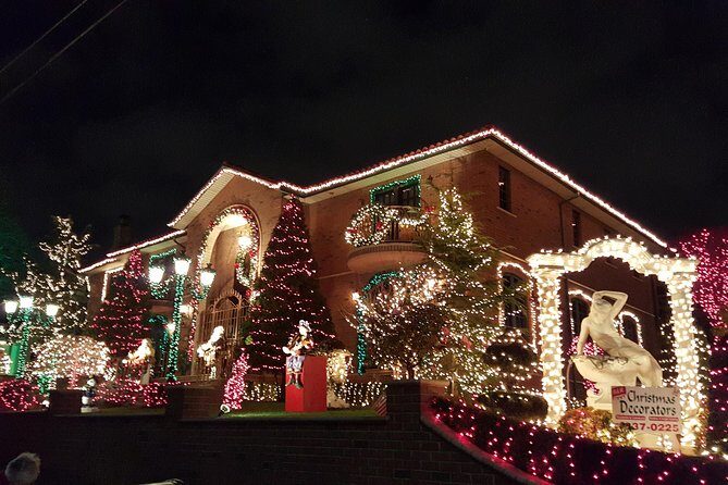 Dyker Heights Brooklyn Christmas Lights Tour - An In-Depth Look at the Dyker Heights Brooklyn Christmas Lights Tour