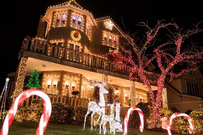 Dyker Heights Christmas Lights and NYC Skyline View Bus Tour - FAQ