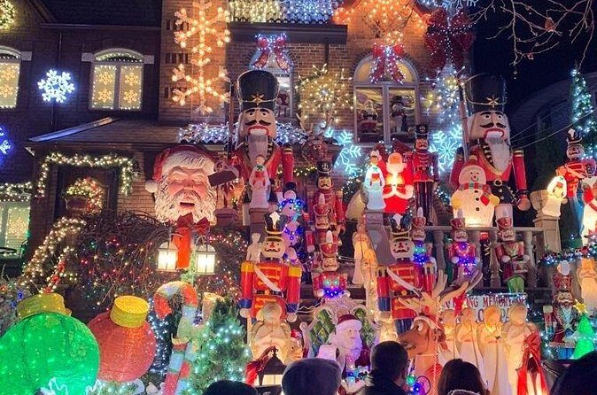 Dyker Heights Christmas Lights Tour - Insights from Reviews: What Travelers Say