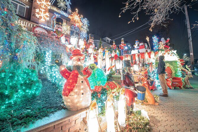 Dyker Heights Holiday Lights Tour Christmas Magic in NYC - How the Tour Works for You