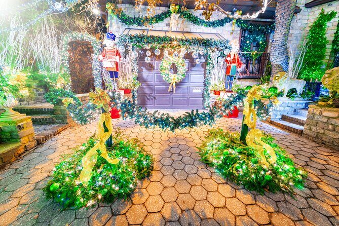 Dyker Heights Holiday Lights Tour Christmas Magic in NYC - FAQ