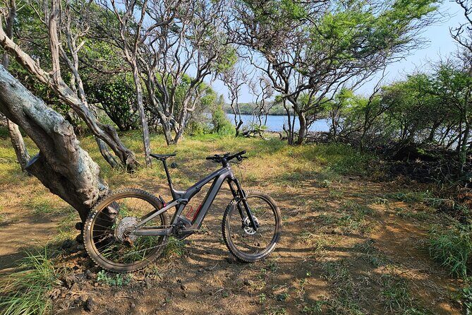 E-Mountain Bike Tour in South Point Hawaii - Discovering the South Point Hawaii E-Mountain Bike Tour