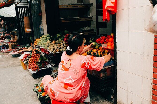 Early Riser Walk: Grandma Noodles, Cafe, Exotic Fruits & History - A Closer Look at the Itinerary