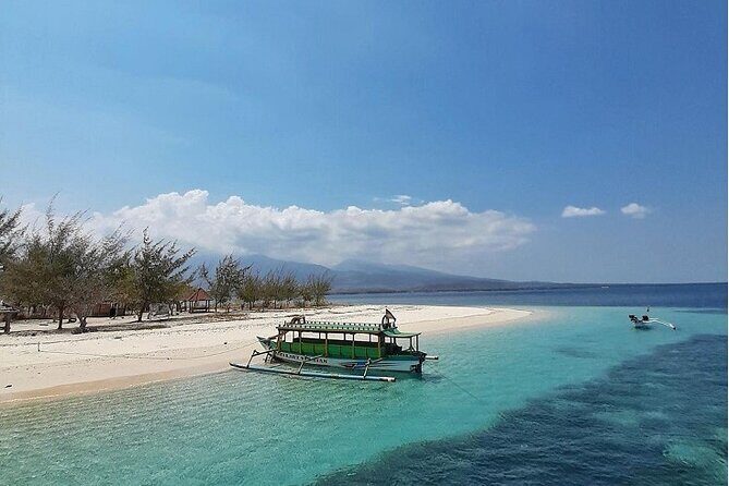 East Lombok Secred Gilis (Gili Kondo, Gili Bidara, Gili Petagan, Gili kapal) - Gili Bidara: A Quiet, Romantic Sanctuary