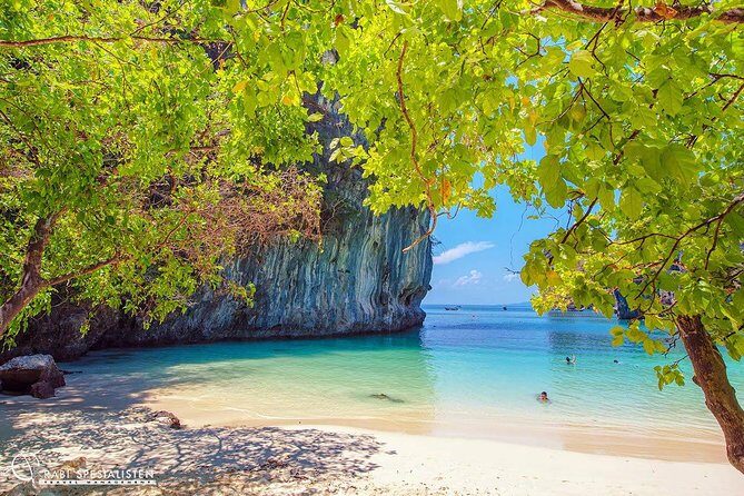 ECO Premium Island Hopping to Hong Island Tour by Longtail Boat - What Sets This Tour Apart